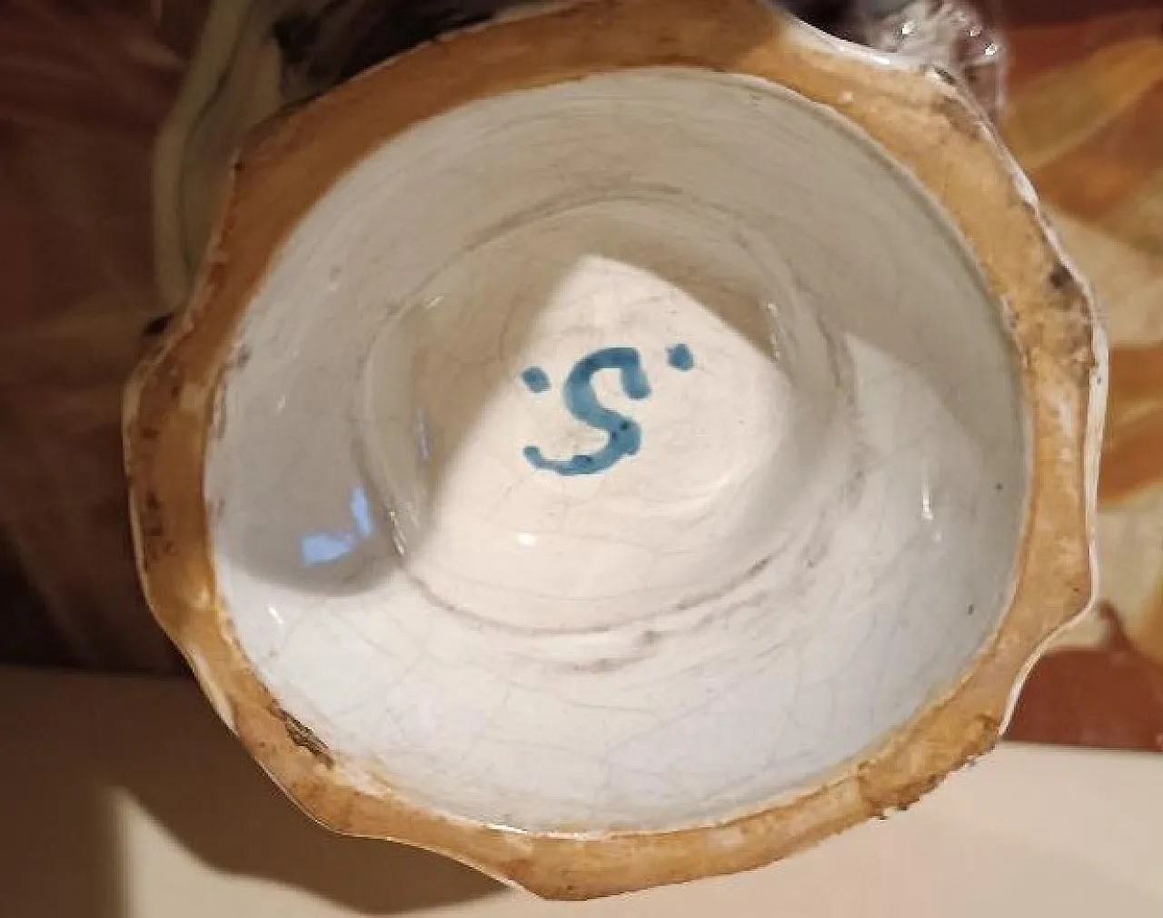 Pair of decorated terracotta vases, 18th century 11