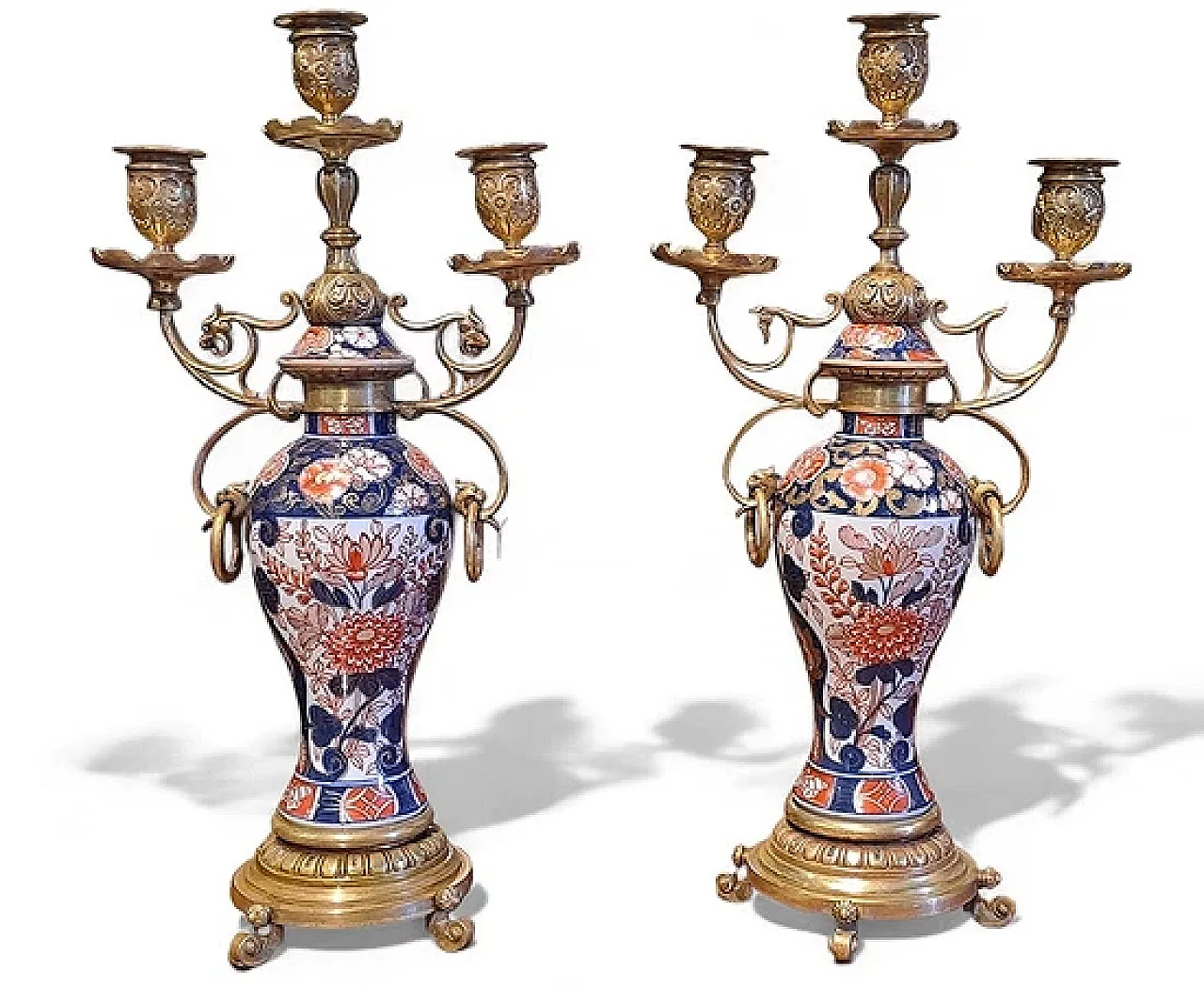 Pair of Imari porcelain three-flame candlesticks, 18th century 1