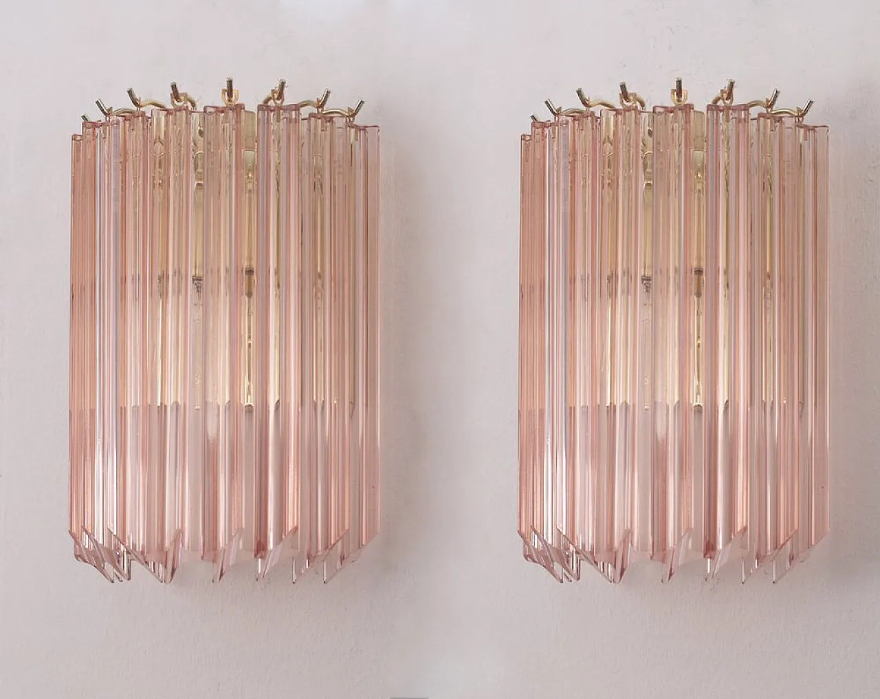 Applique da parete quadriedri in vetro di Murano rosa, anni 2000 10