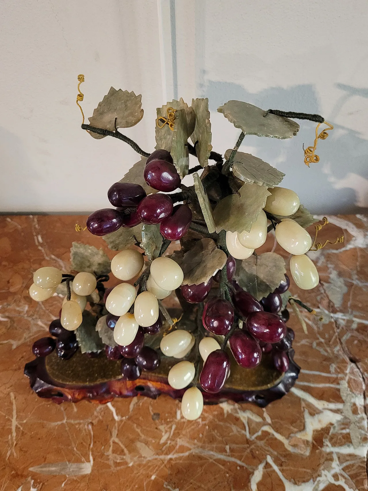 Vine branch - Composition in polychrome semiprecious stones 6