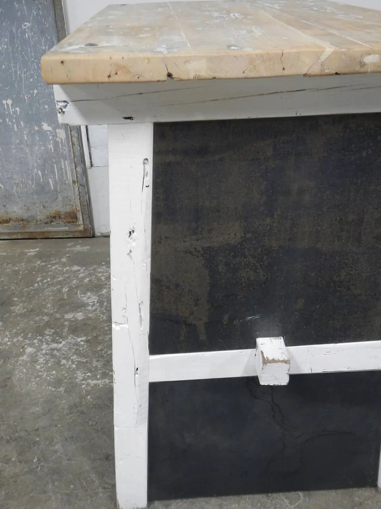 Cash counter in fir wood and metal 1980 11