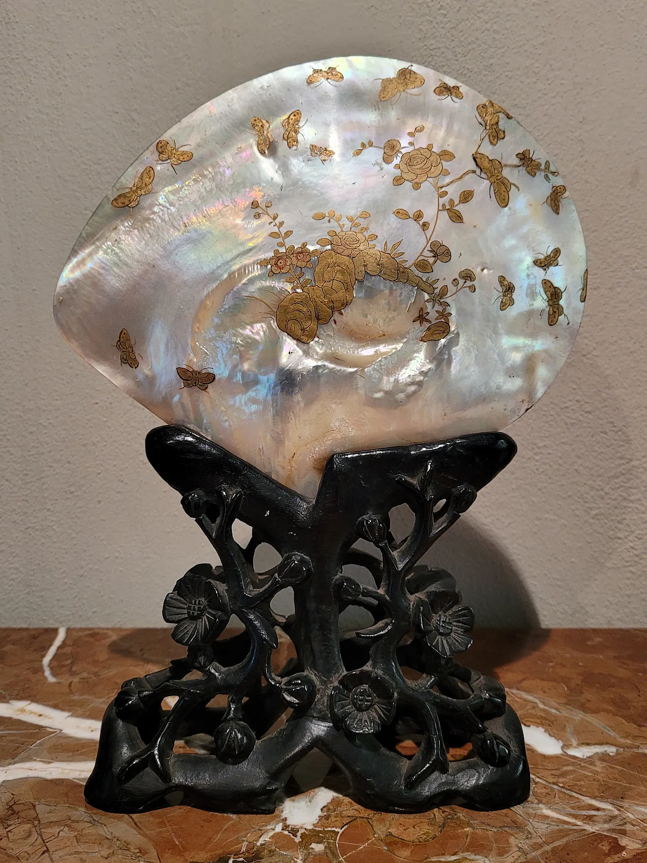 Landscape with peacocks - Engraving on golden mother-of-pearl shell 4