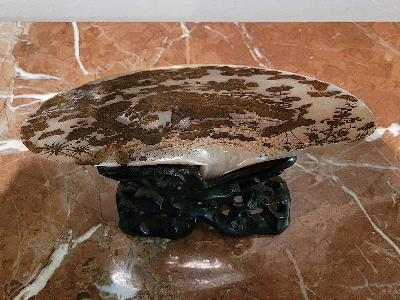 Landscape with peacocks - Engraving on golden mother-of-pearl shell 6