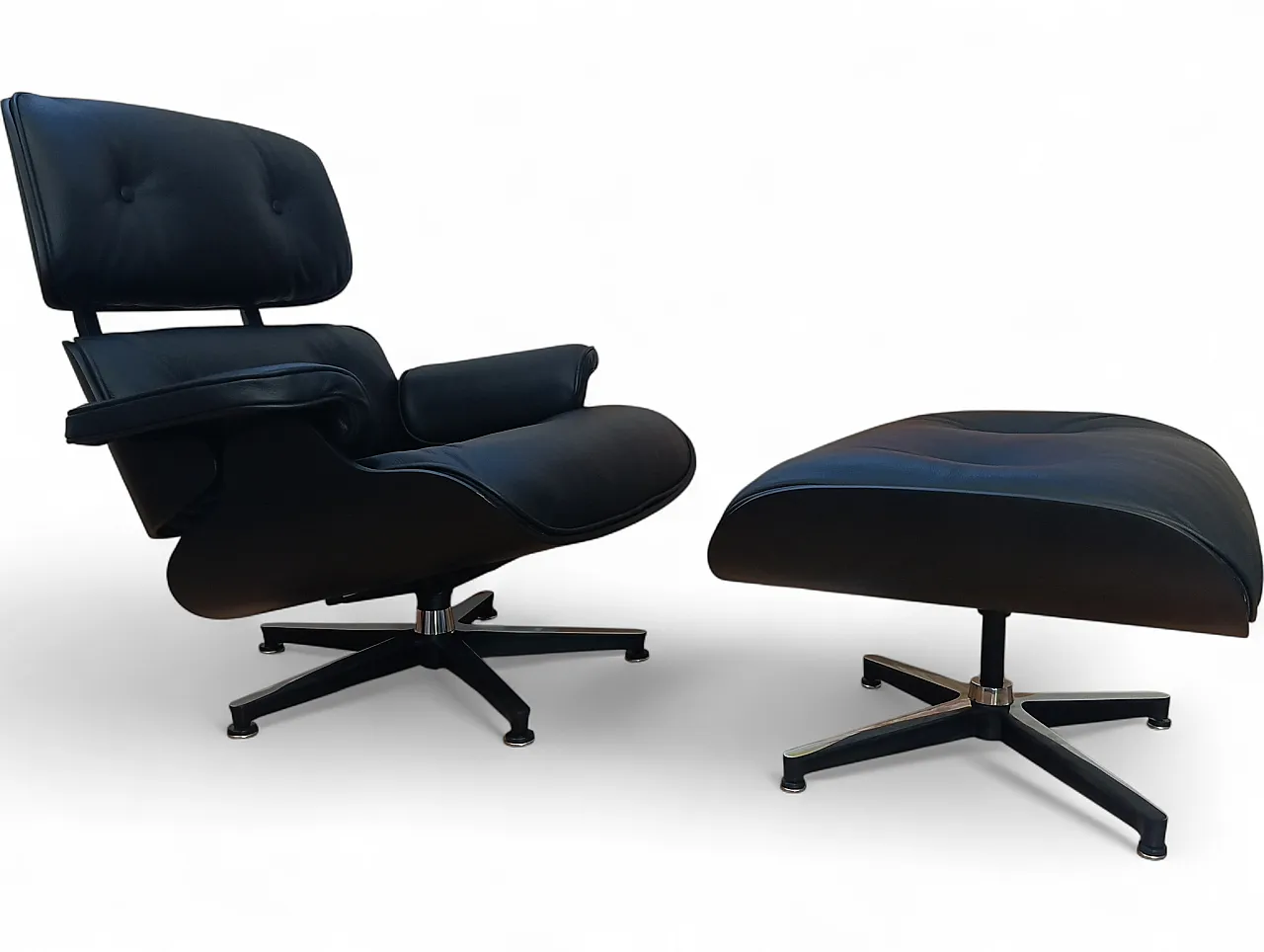 Leather armchair and pouf by Charles & Ray Eames by Alivar, 2000s 88