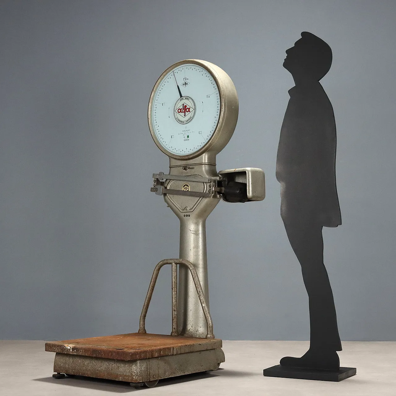 Alfa Bilici Varese scales in iron, metal and brass, 20th century 2