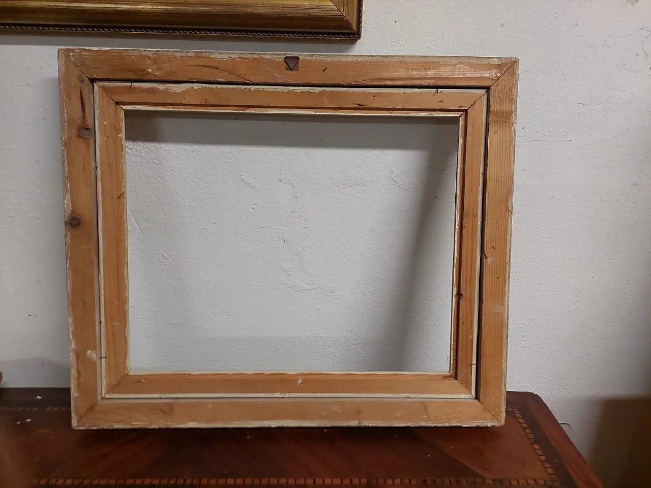 Lacquered and gilded wooden frame, early 20th century 6