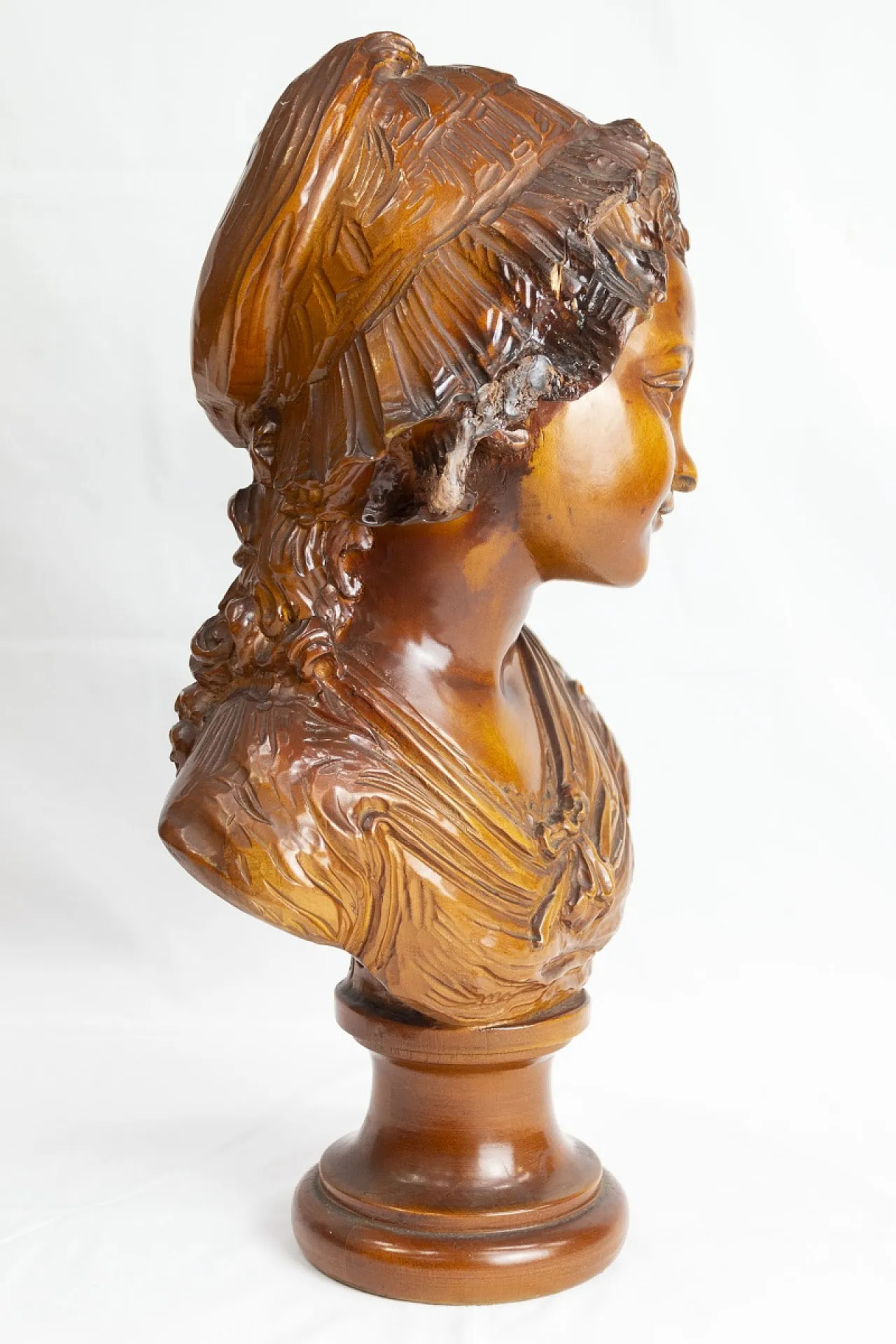 Busto ligneo di contadina, anni '80 3