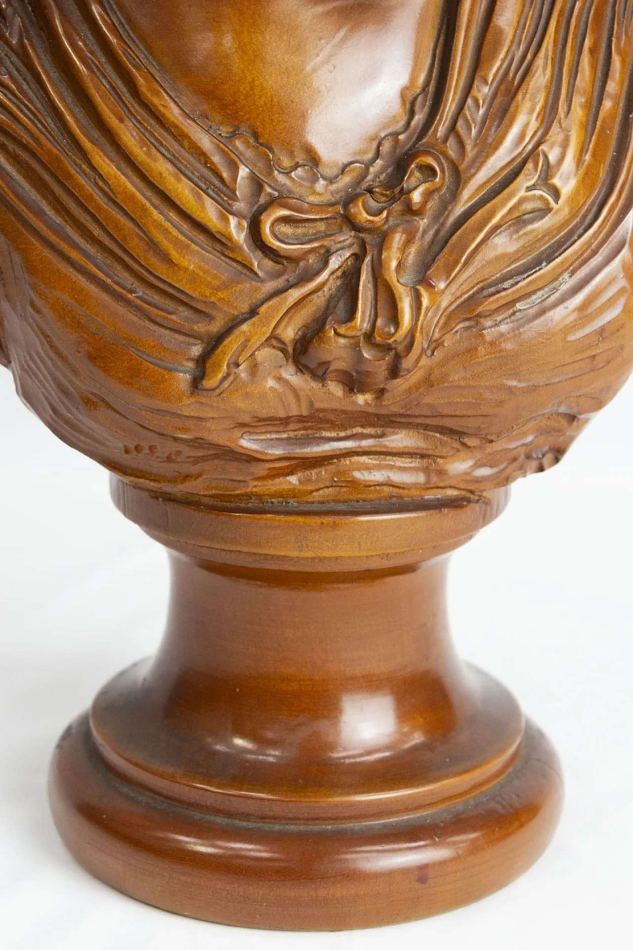 Busto ligneo di contadina, anni '80 6