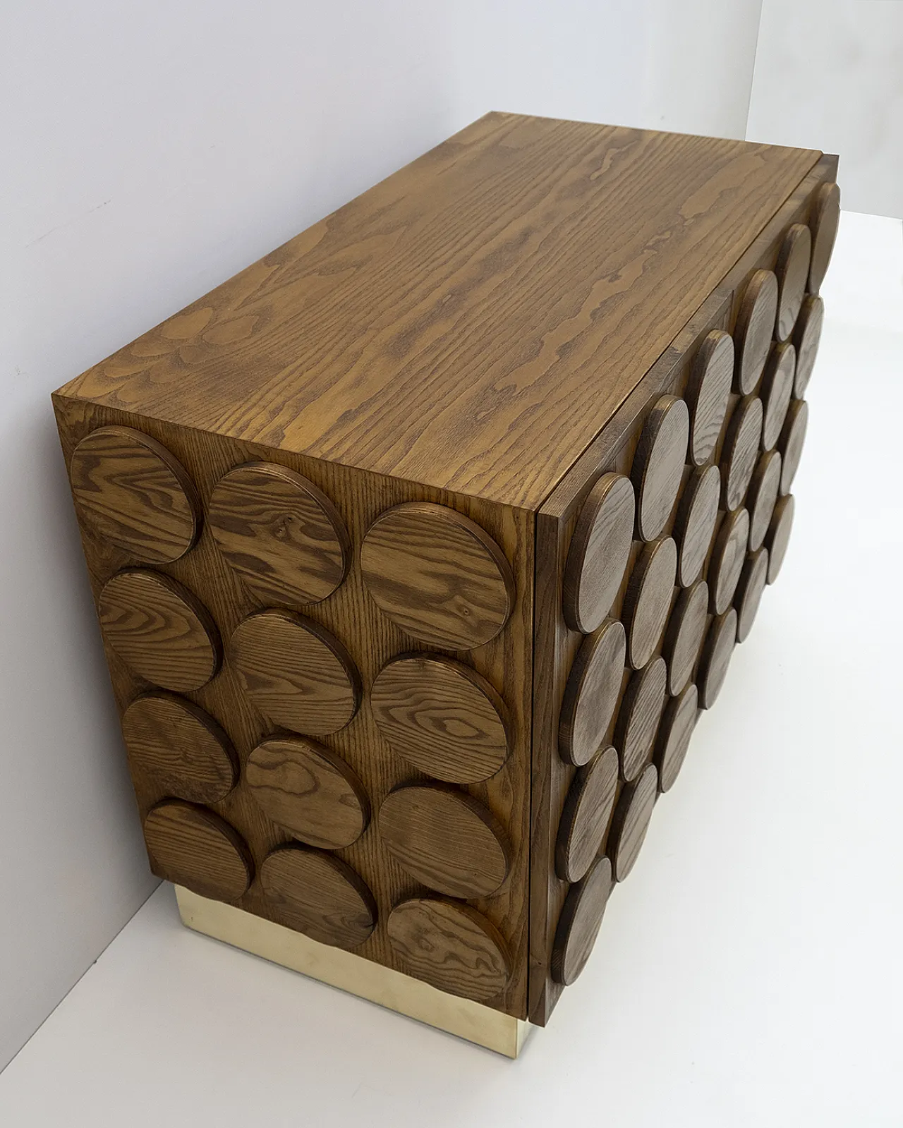 Brutalist bar cabinet in chestnut wood and brass, 1970s 5