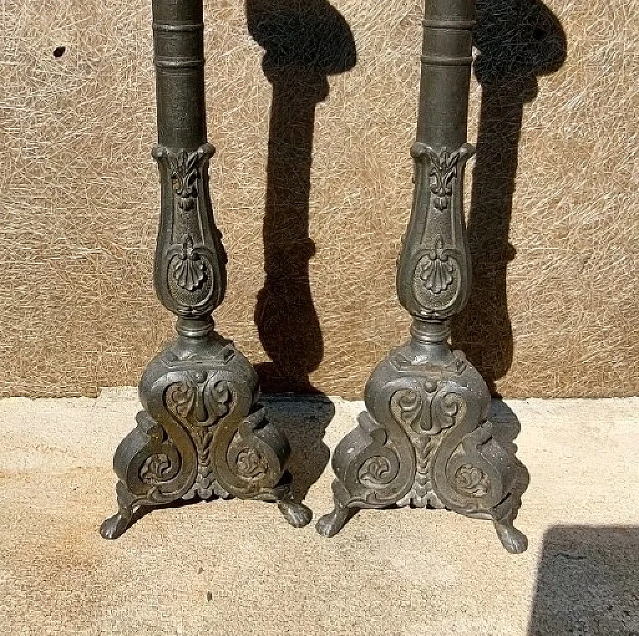 Coppia di candelieri in peltro, fine '800 3