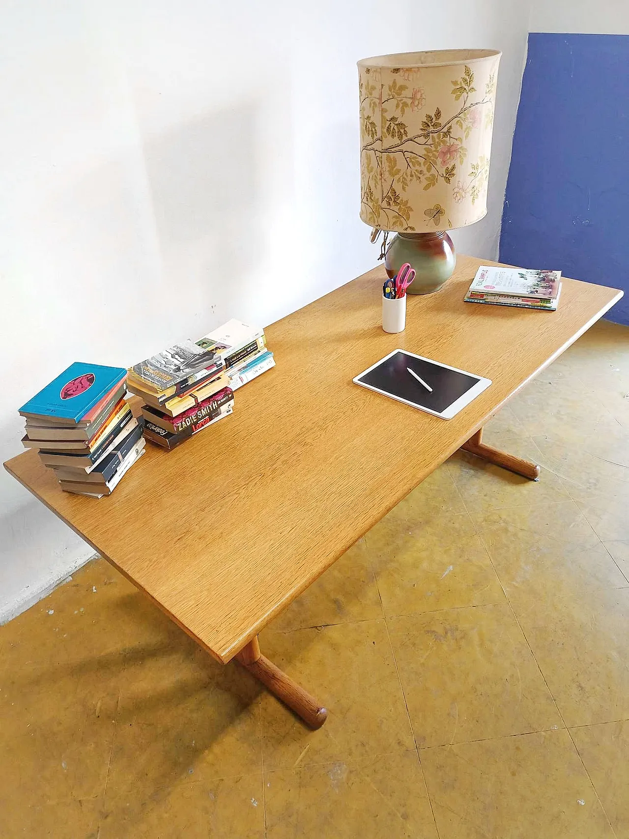 Light Oak Table Central Base Danish, 60s 2