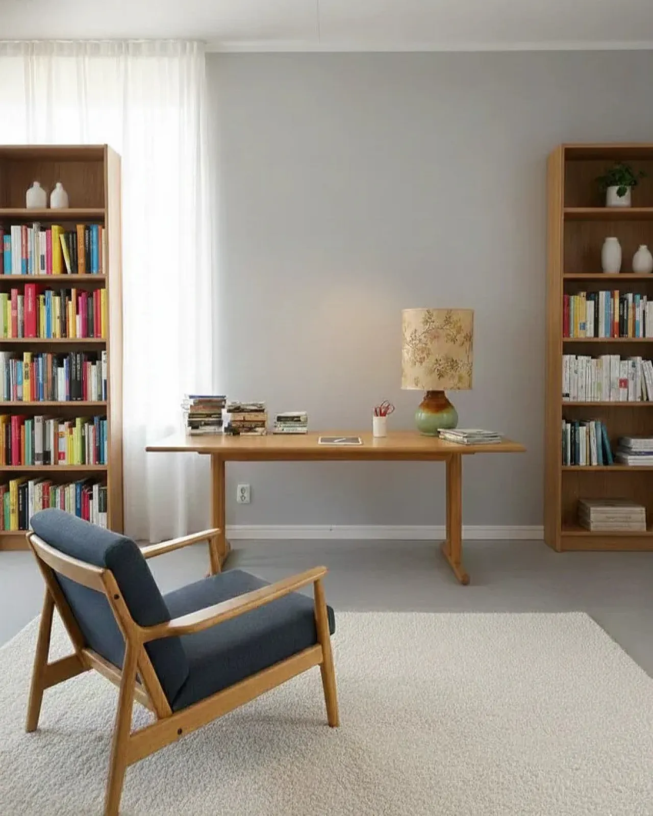 Light Oak Table Central Base Danish, 60s 9