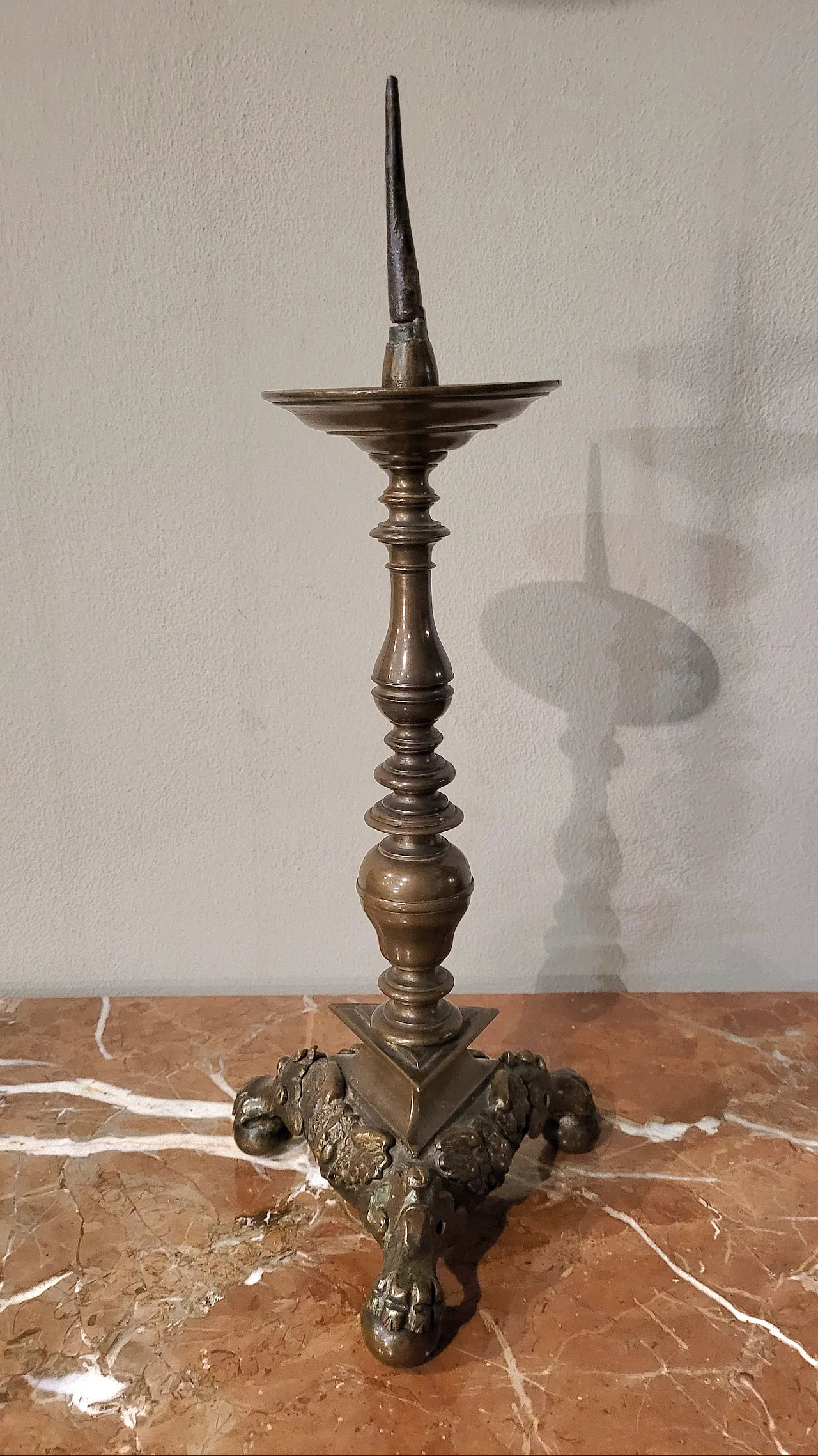 Pair of bronze candlesticks, Italy, 17th century 5