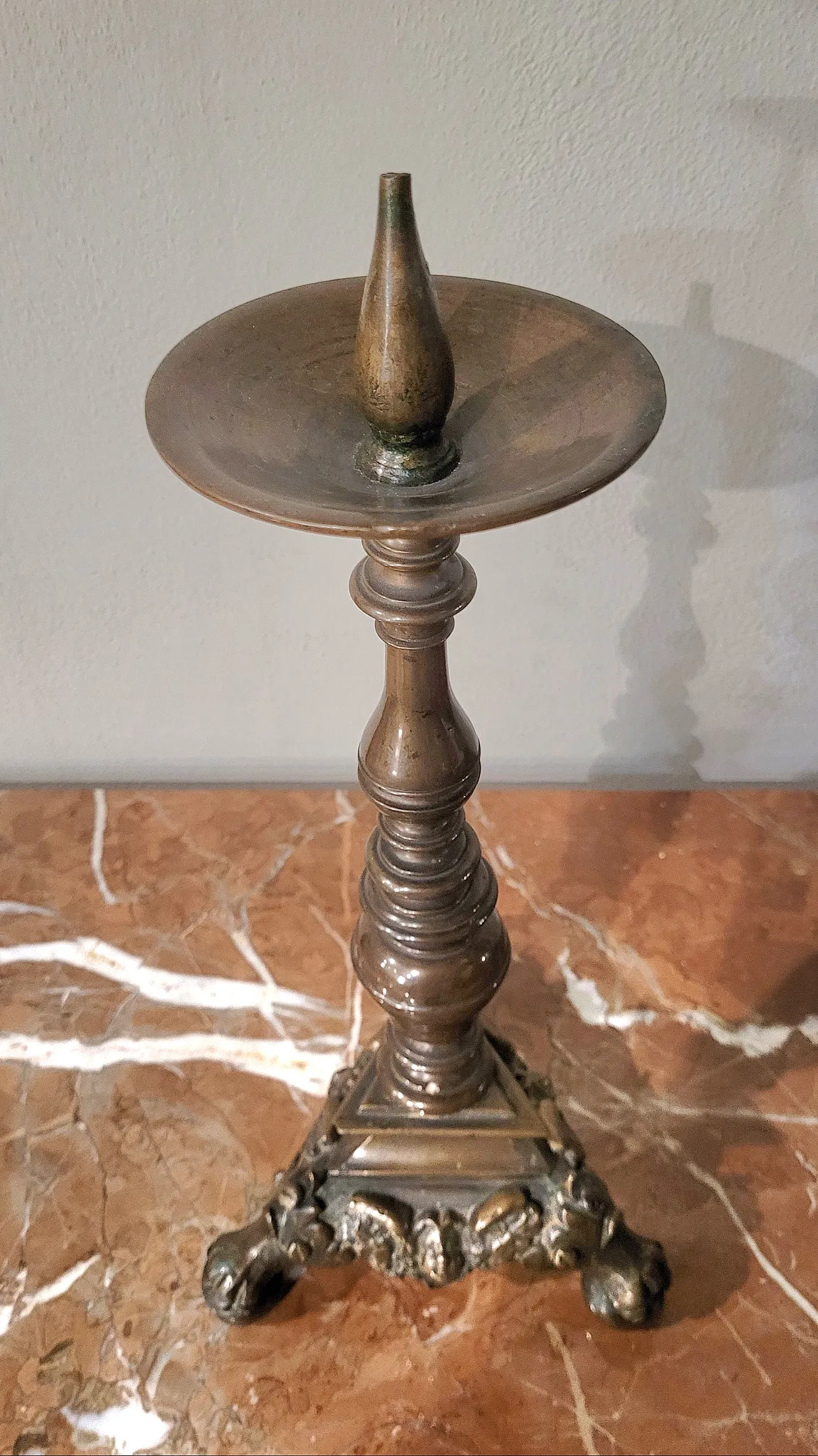 Pair of bronze candlesticks, Italy, 17th century 13