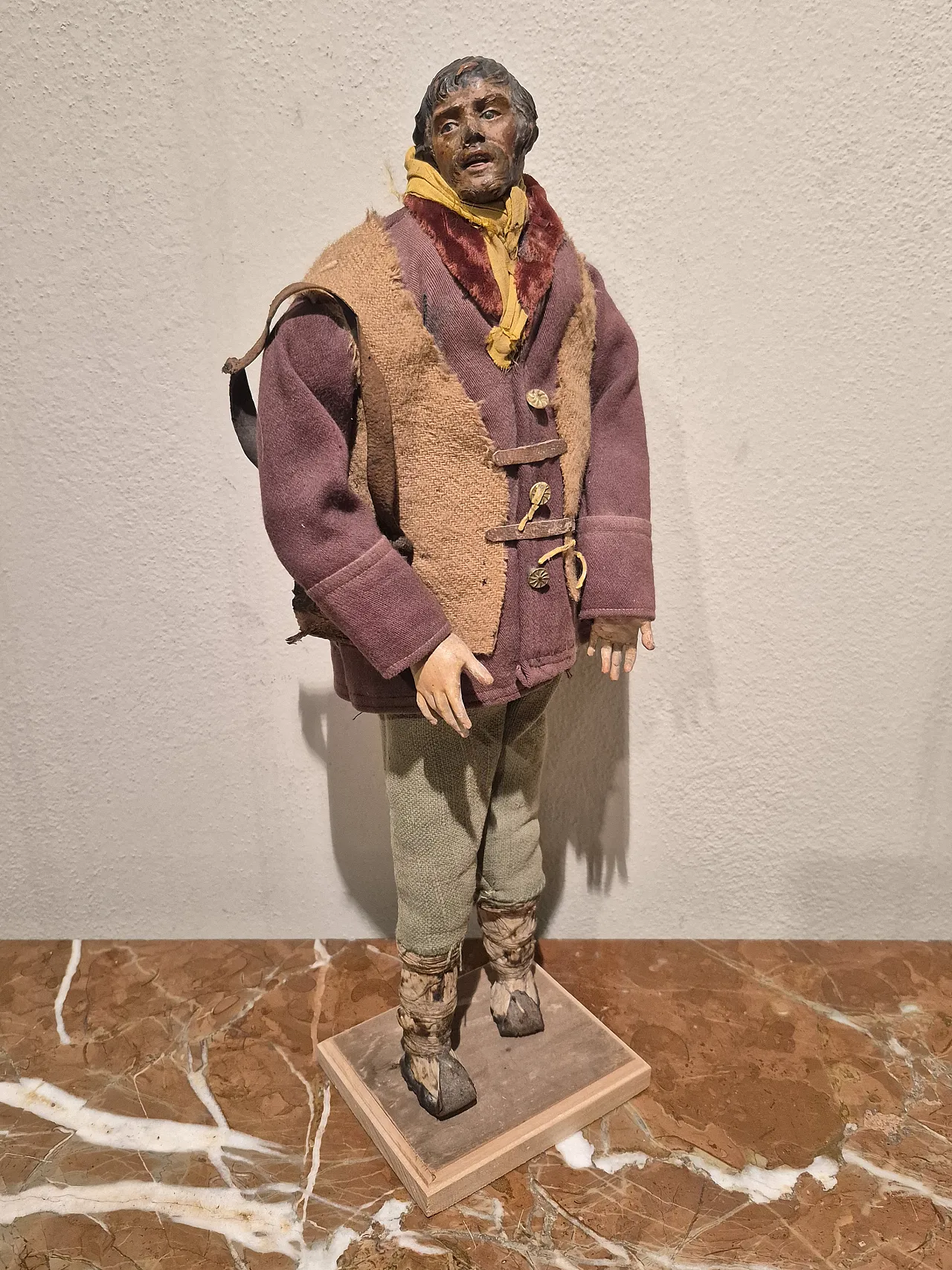 Shepherd nativity scene statue in terracotta, glass, polychrome fabric 2