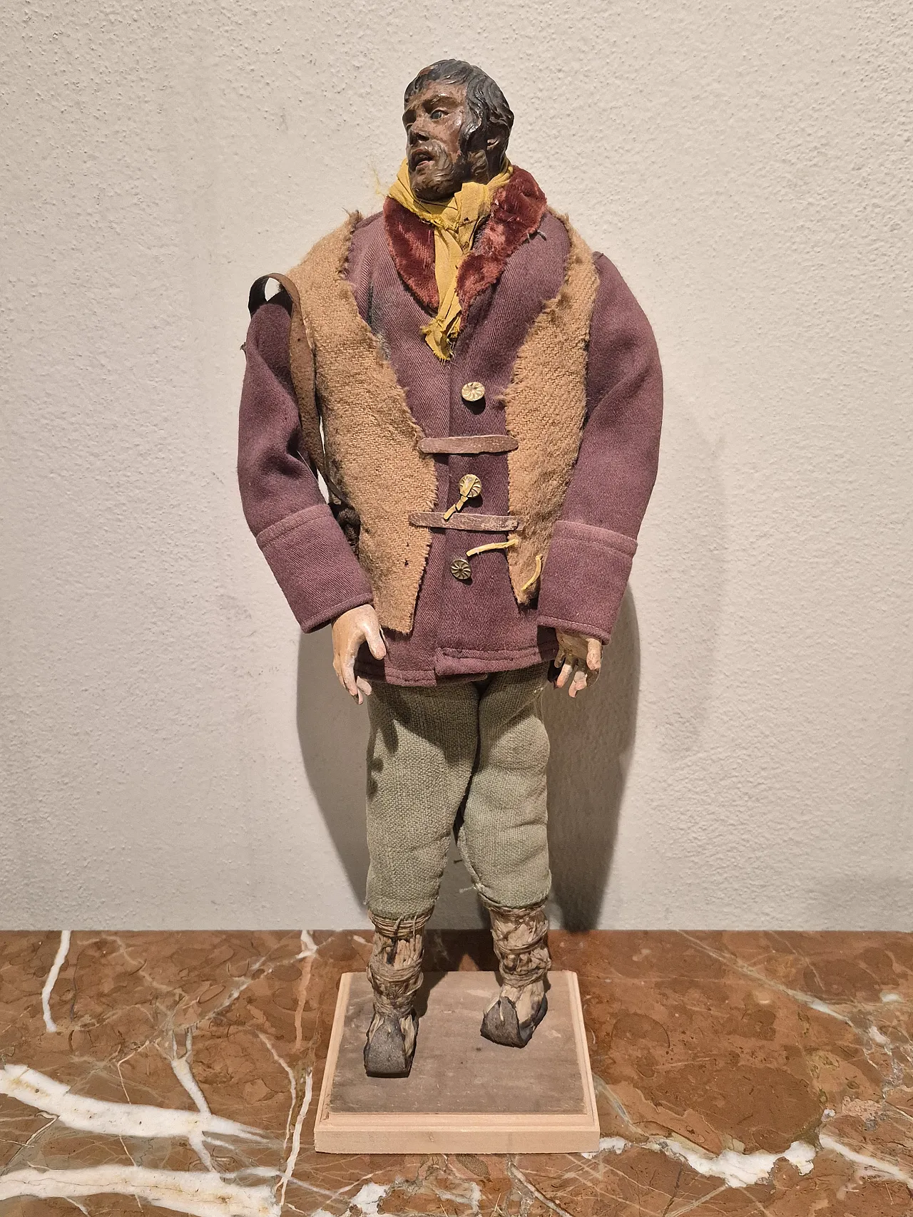 Shepherd nativity scene statue in terracotta, glass, polychrome fabric 3