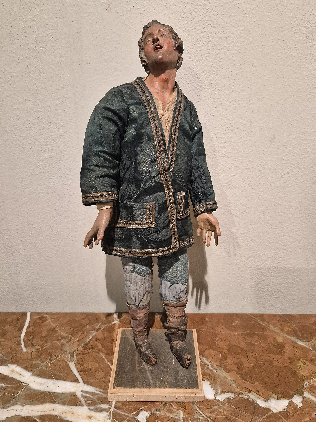 Shepherd ativity scene statue in terracotta, glass, polychrome fabric 2