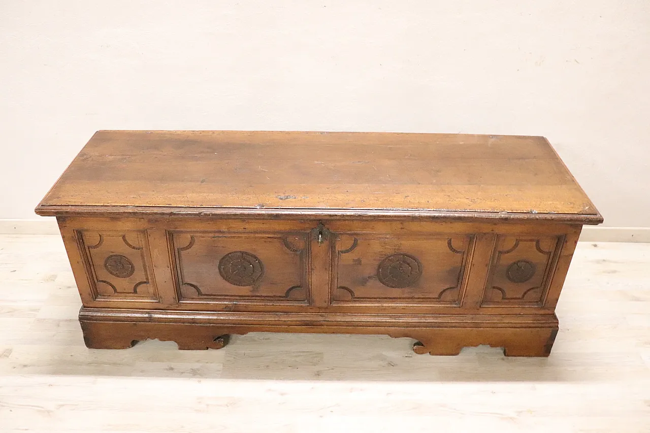 Antica cassapanca in noce massello, '700 2