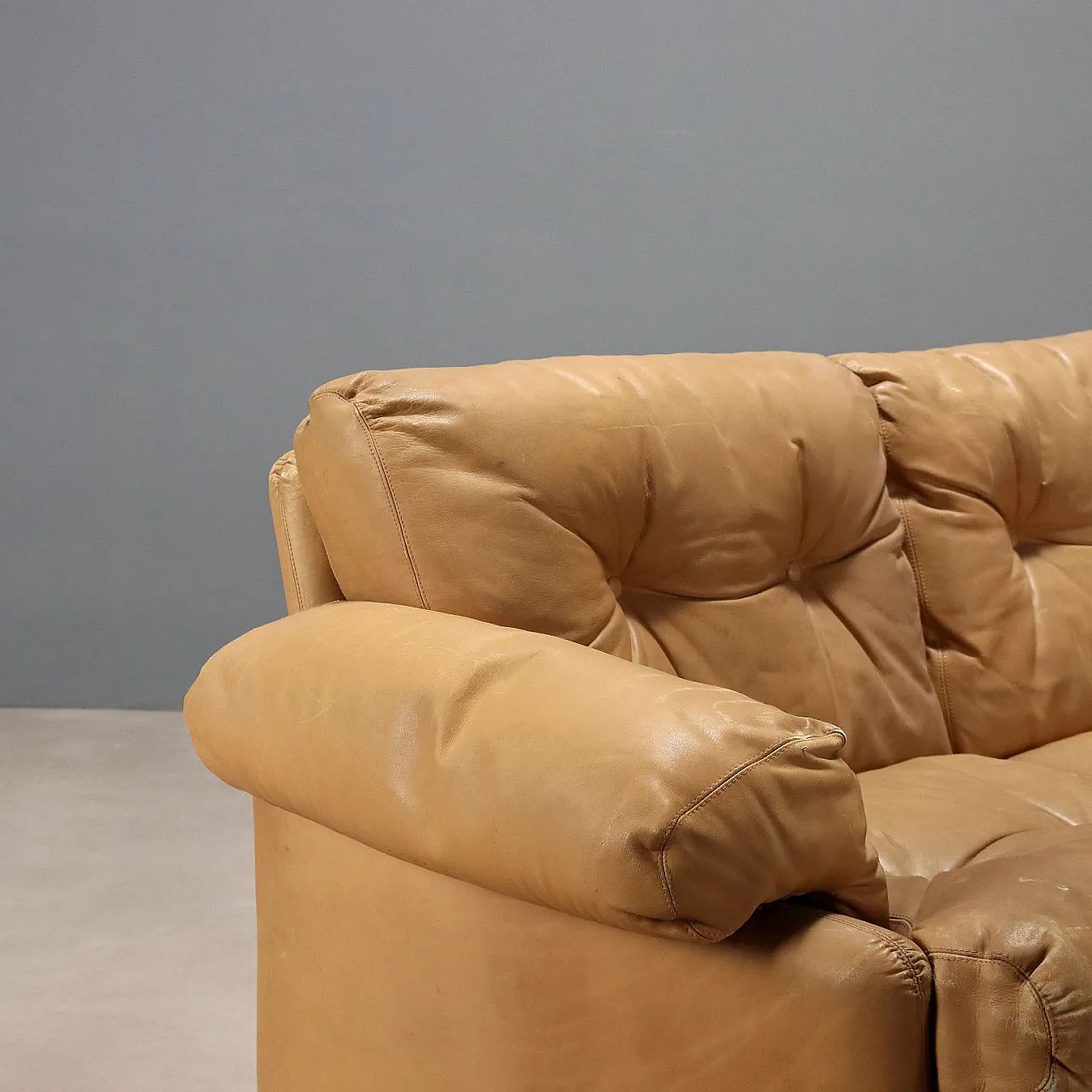 Divano con imbottitura in espanso e rivestimento in pelle, '900 5