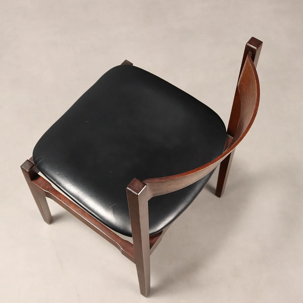 8 Sedie in legno di jacaranda e sedili in pelle, '900 4