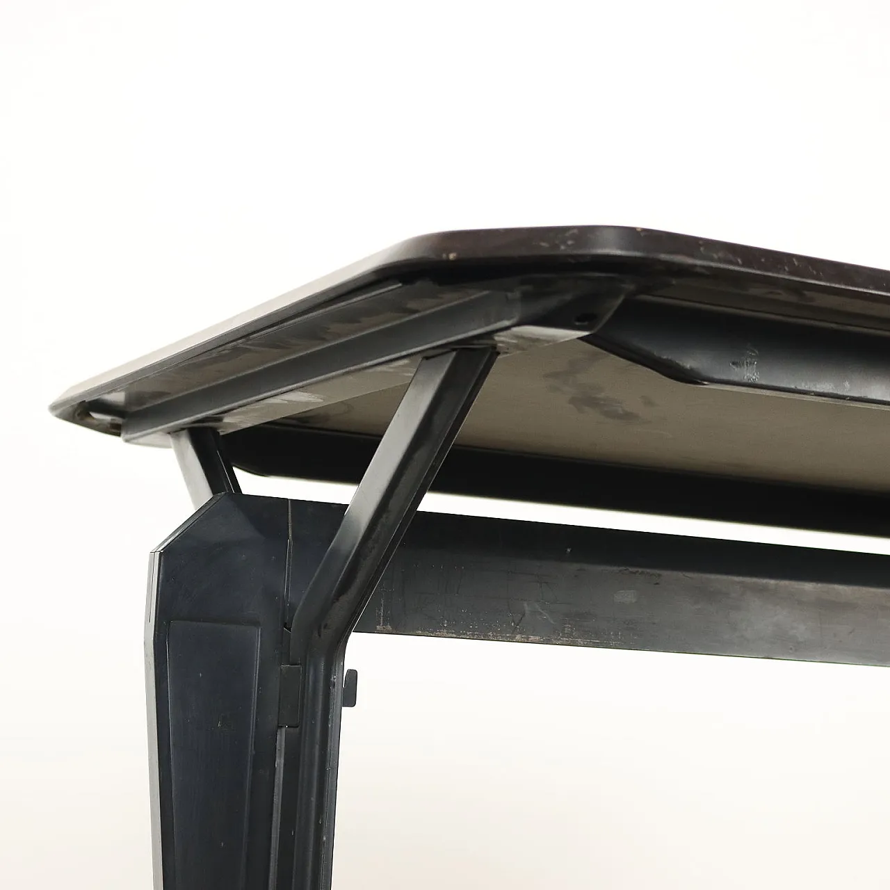 Arco writing desk by BBPR for Olivetti, Italy 1960s-1970s 5