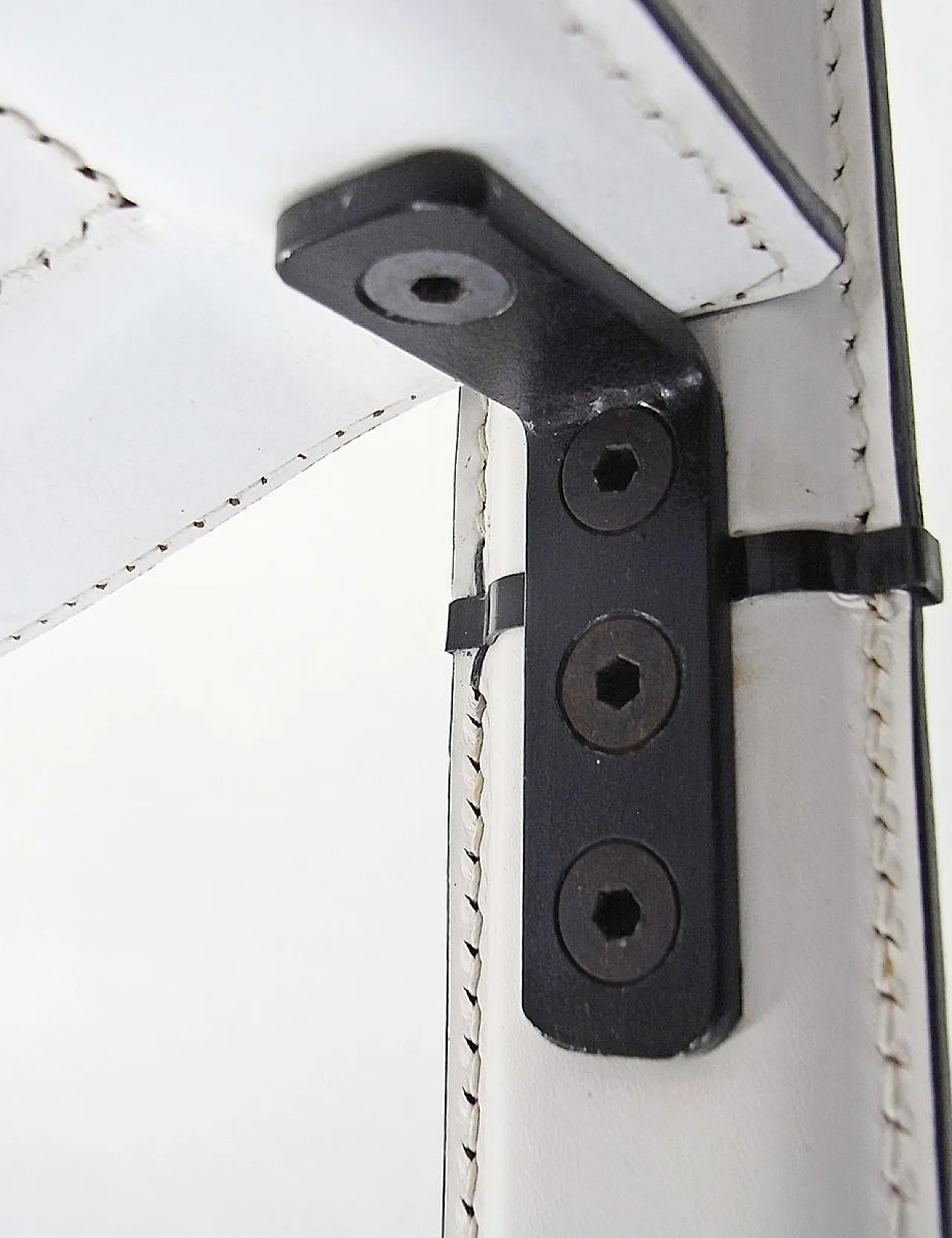 6 Sedie Sistina di Tito Agnoli per Matteo Grassi, anni '80 21