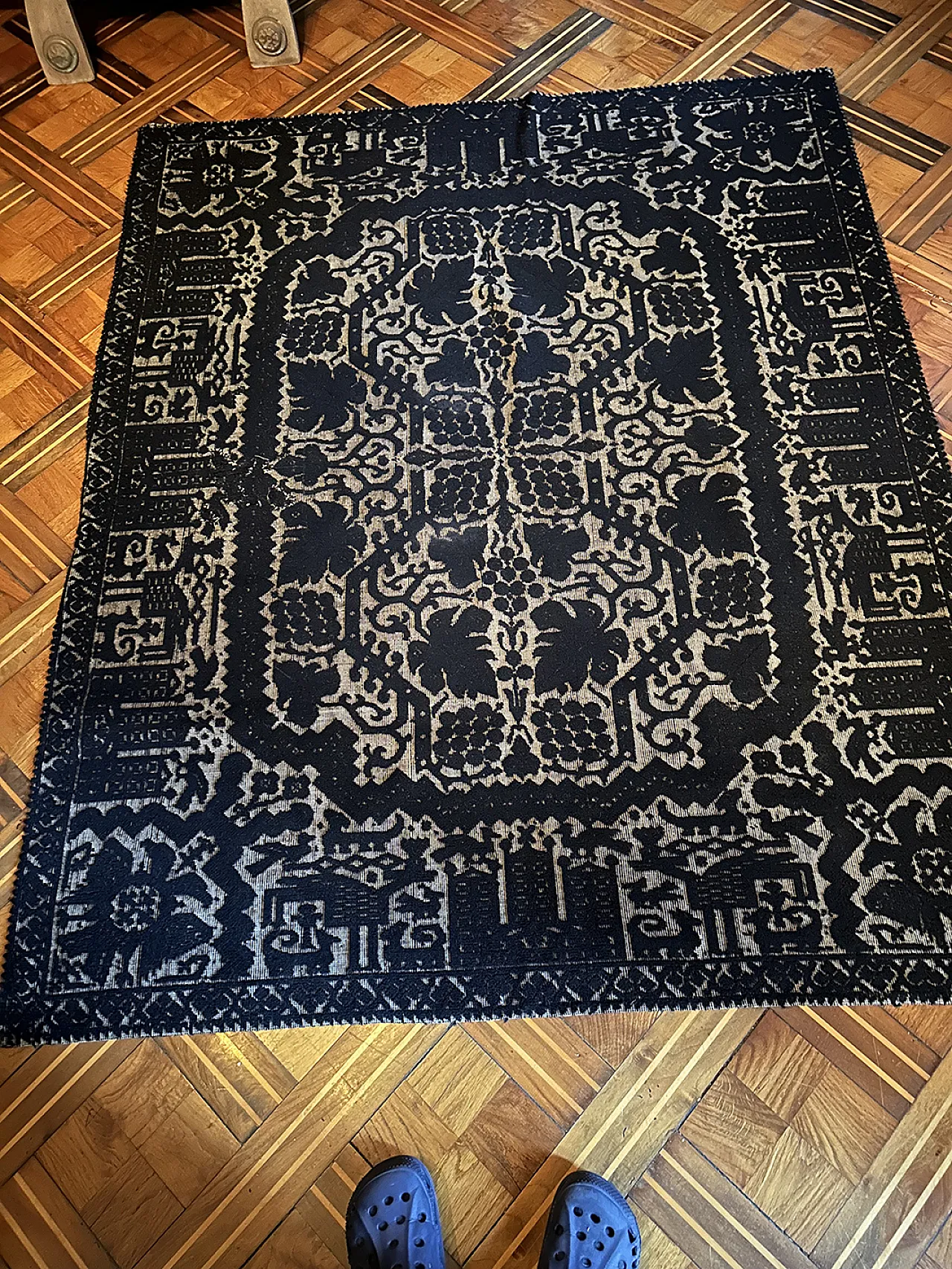 Sardinian Pibiones carpet, early 20th century 1