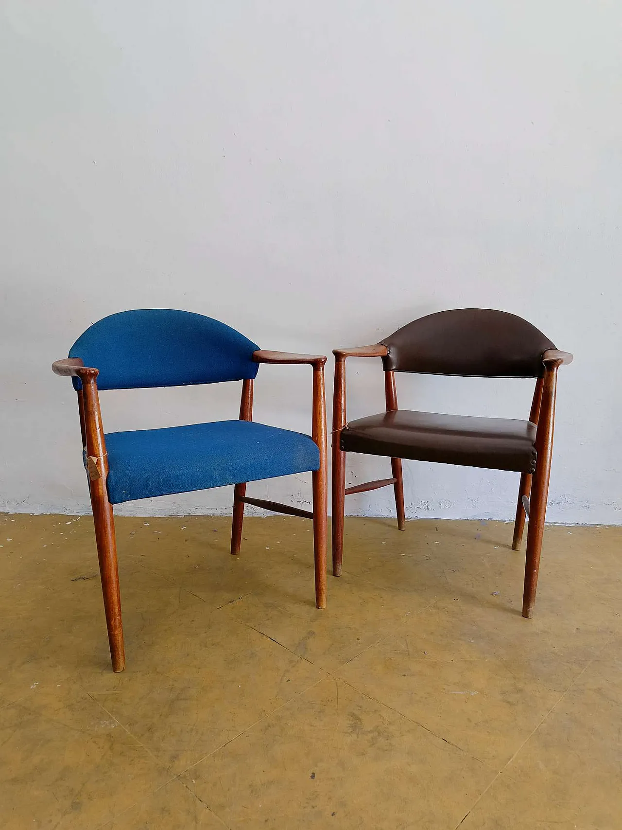 Pair of chairsby Kurt Olsen, 1960s 3