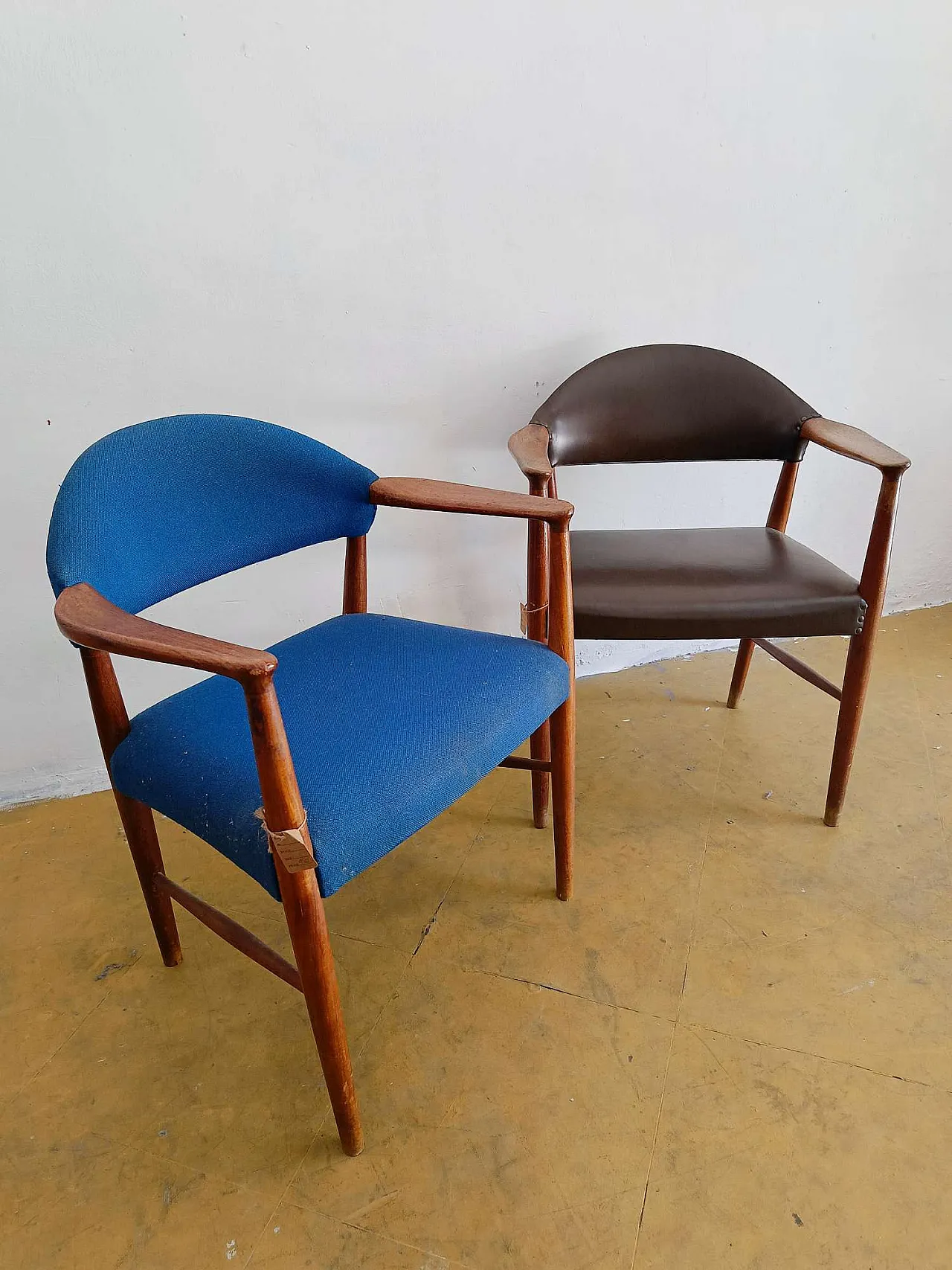 Pair of chairsby Kurt Olsen, 1960s 8