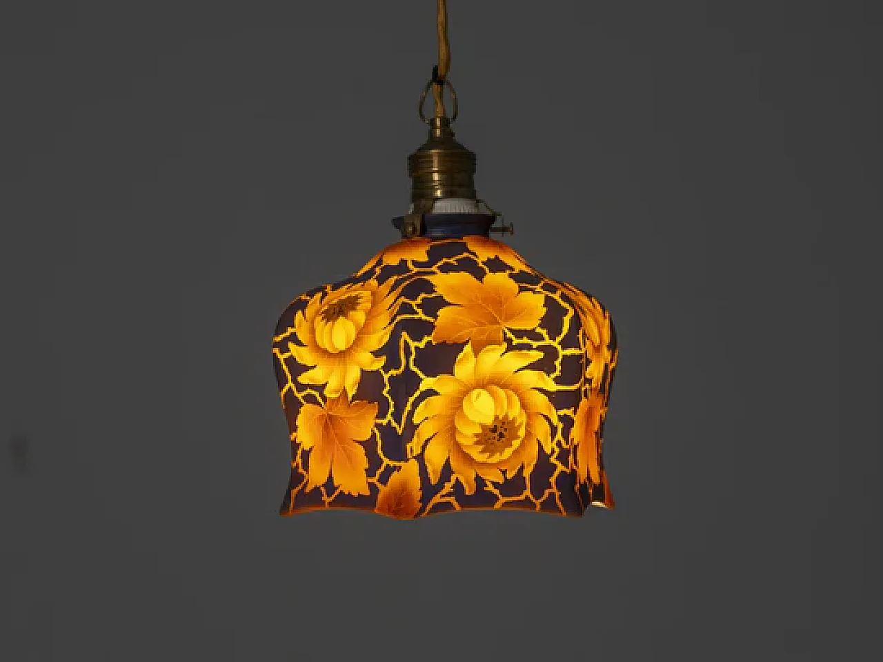 Glass lampshade, 1920s 2