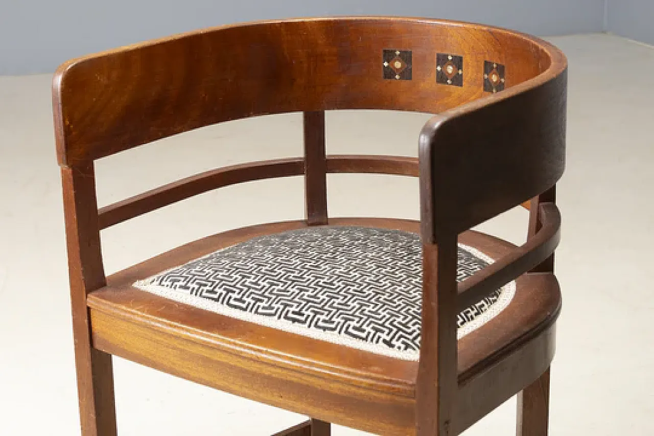 Poltrona con schienale intarsiato, '900 3