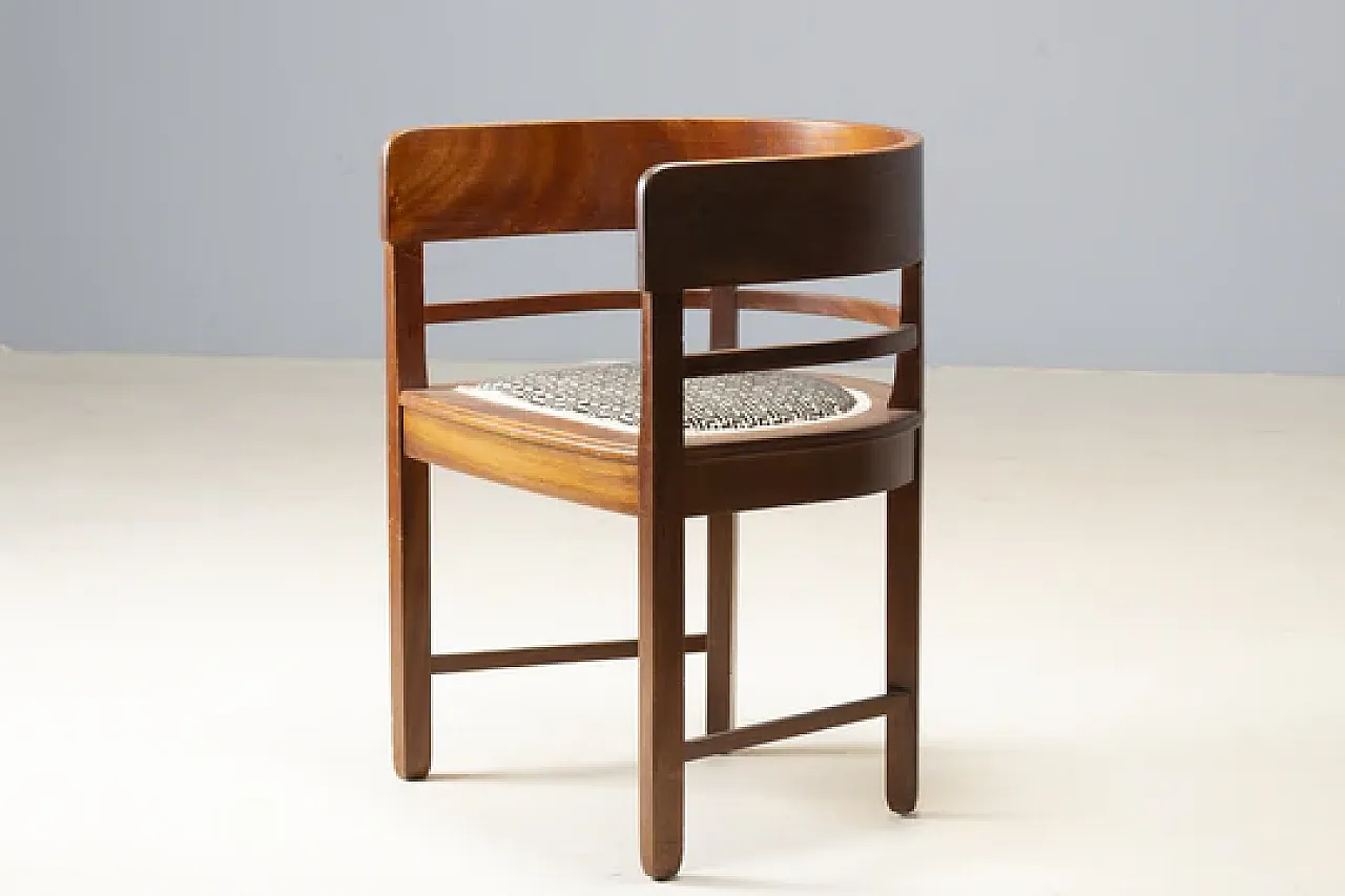 Poltrona con schienale intarsiato, '900 4