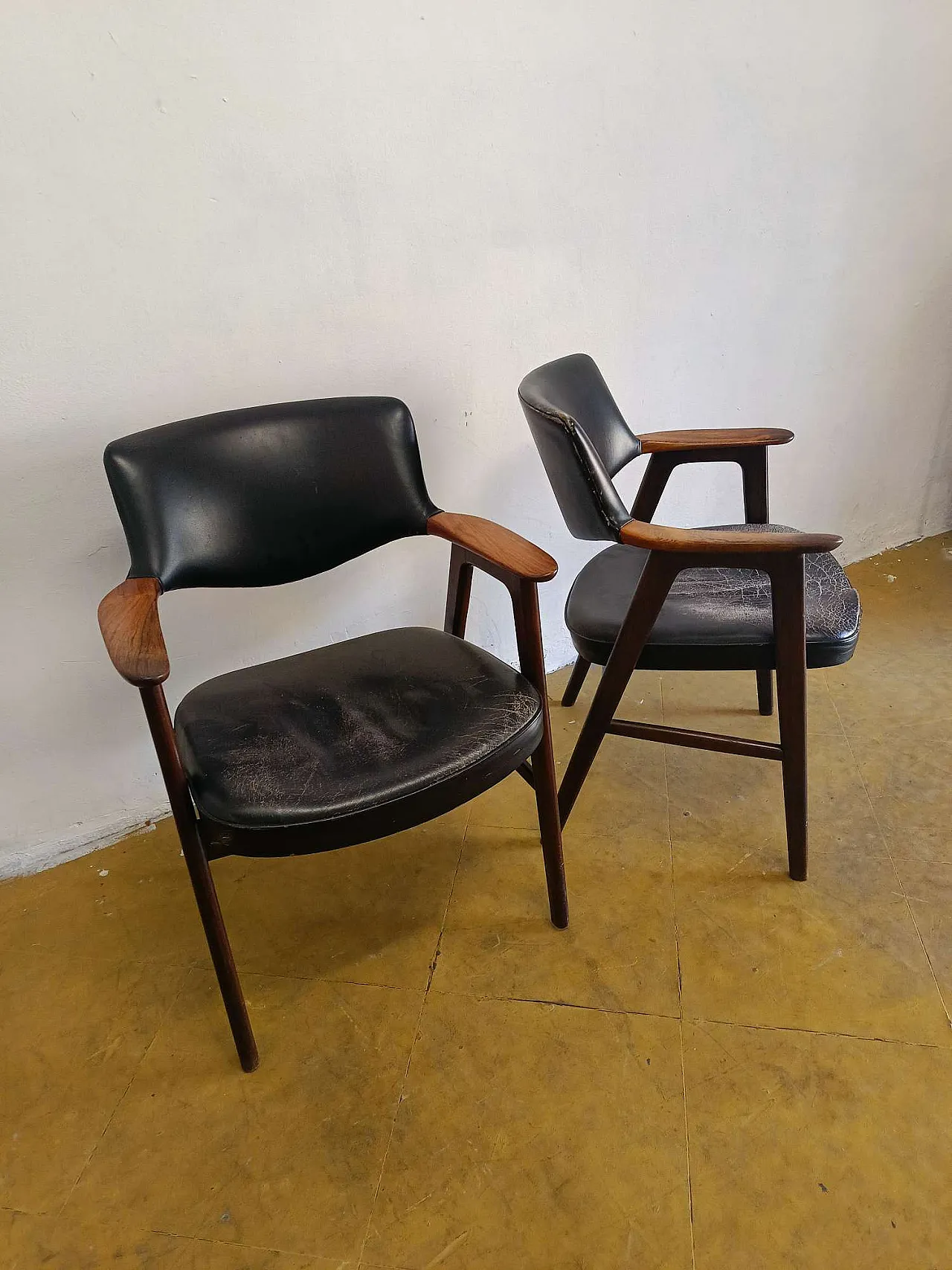 Pair of armchairs by Erik Kirkegaard in teak, 1950s 5