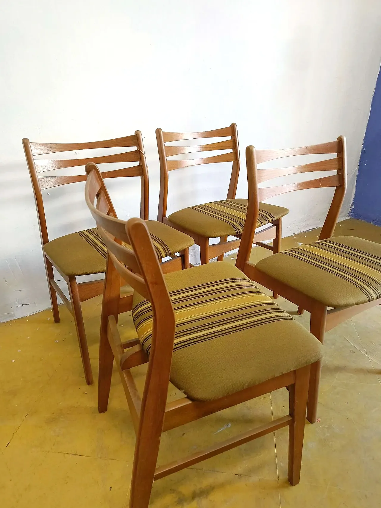 4 Danish chairs by Saxo, 60s 2