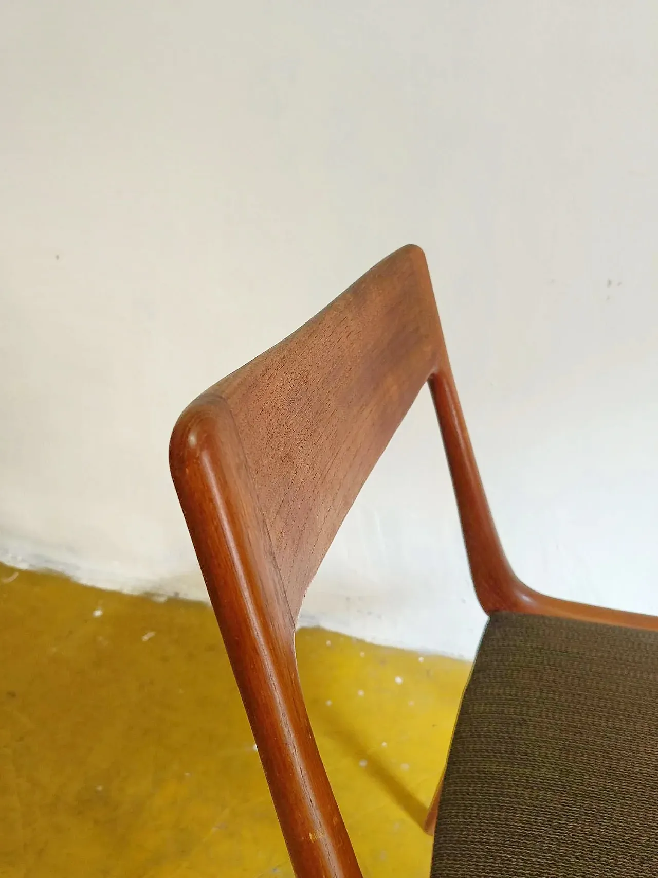 Boomerang Chair 370 by Alfred Christensen Danish in teak, 1960s 4