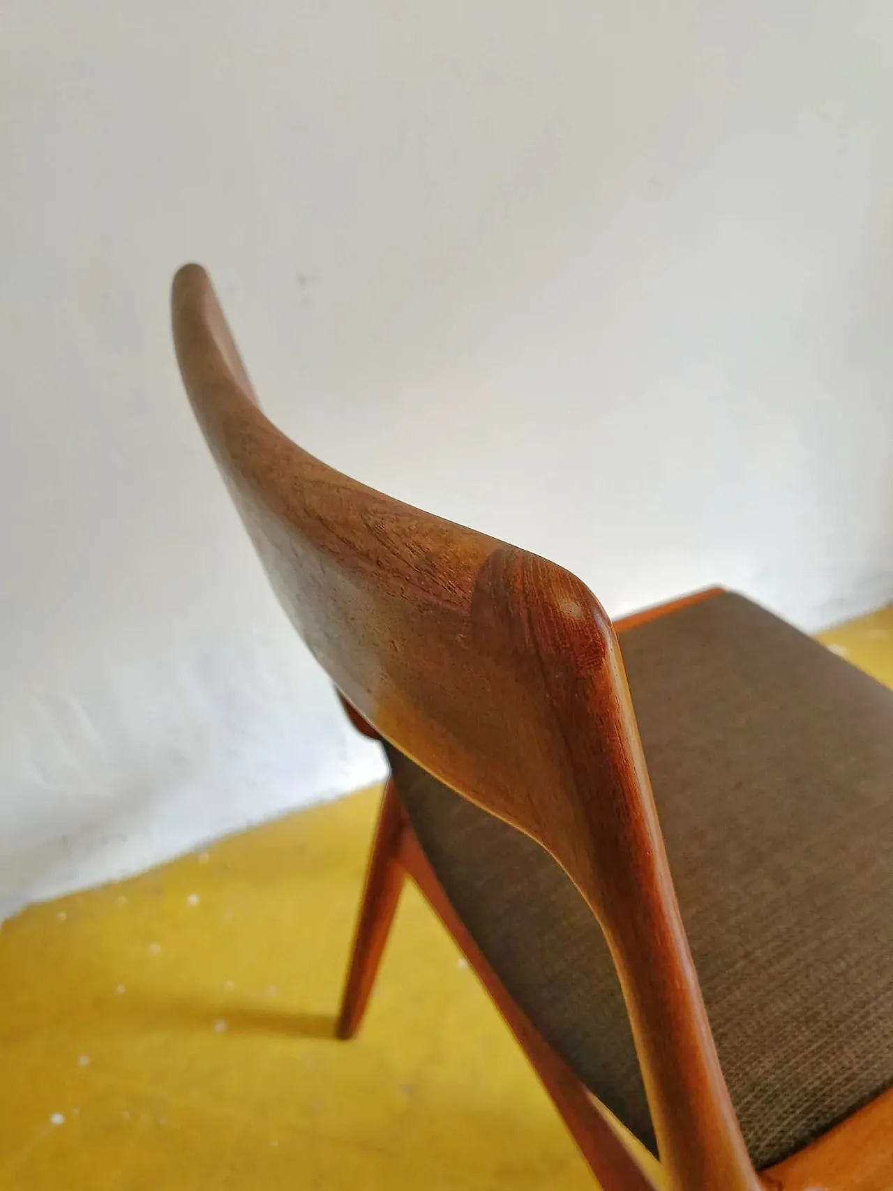 Boomerang Chair 370 by Alfred Christensen Danish in teak, 1960s 5