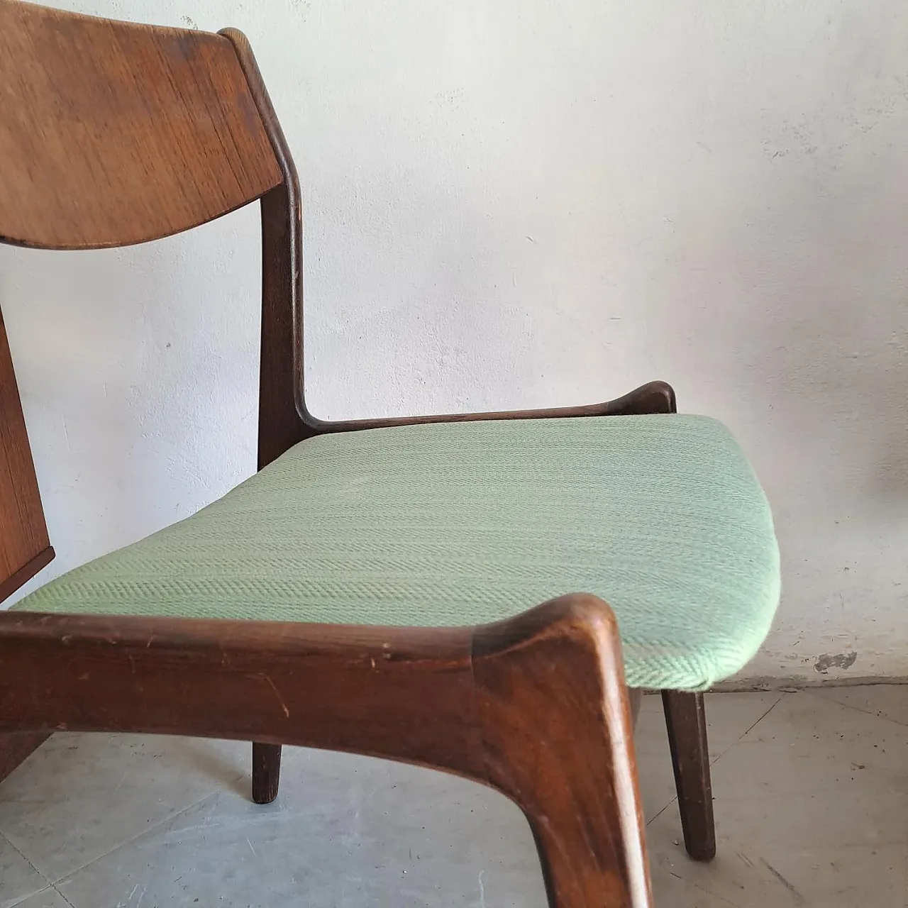 Chair by P.E.Jørgensen with continuous backrest, 60s 3