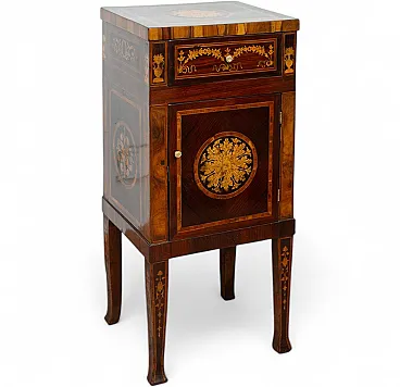 Louis XVI chest of drawers in precious exotic woods, 18th century