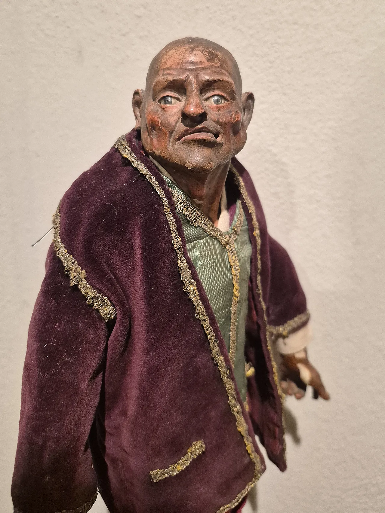 Shepherd nativity scene statue in terracotta, glass, polychrome fabric 8