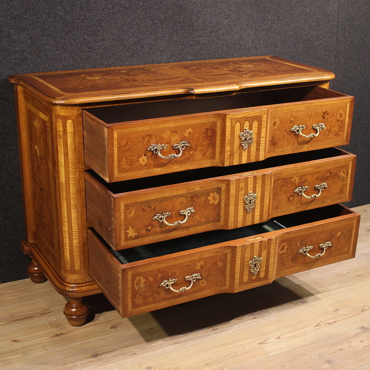 Italian inlaid chest of drawers in exotic woods, 20th century 2