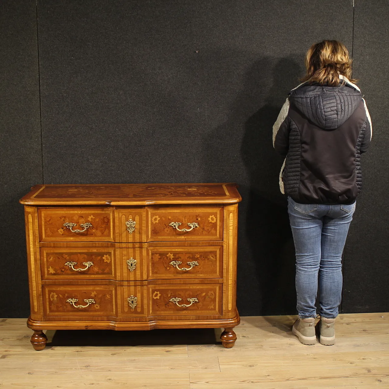 Italian inlaid chest of drawers in exotic woods, 20th century 3