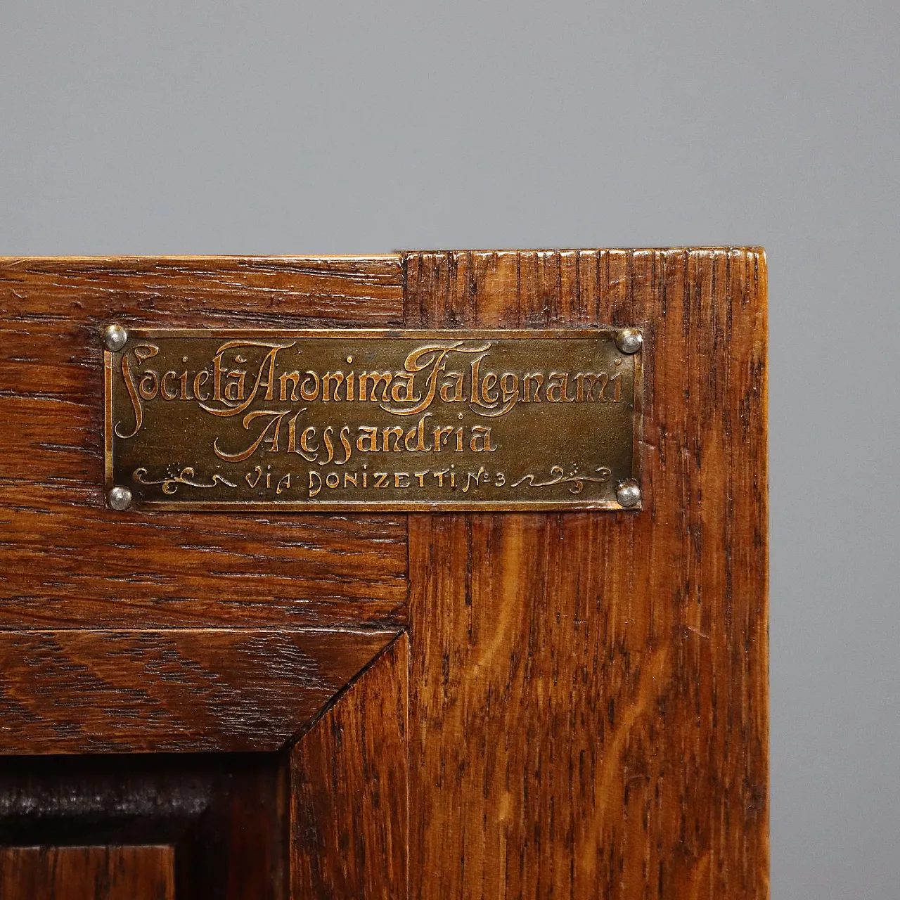 Scrivania in rovere con piano con inserto in pelle nera, '800 8