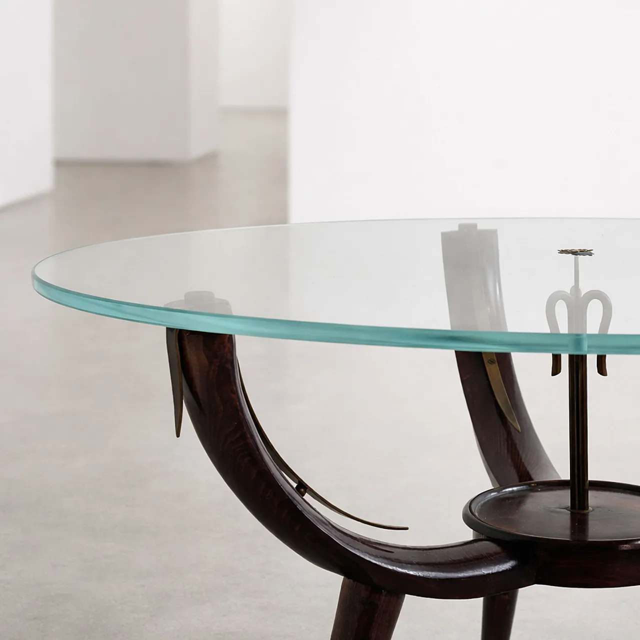 Tavolo da caffè in legno ottone e vetro stile Fontana Arte, anni '50 8