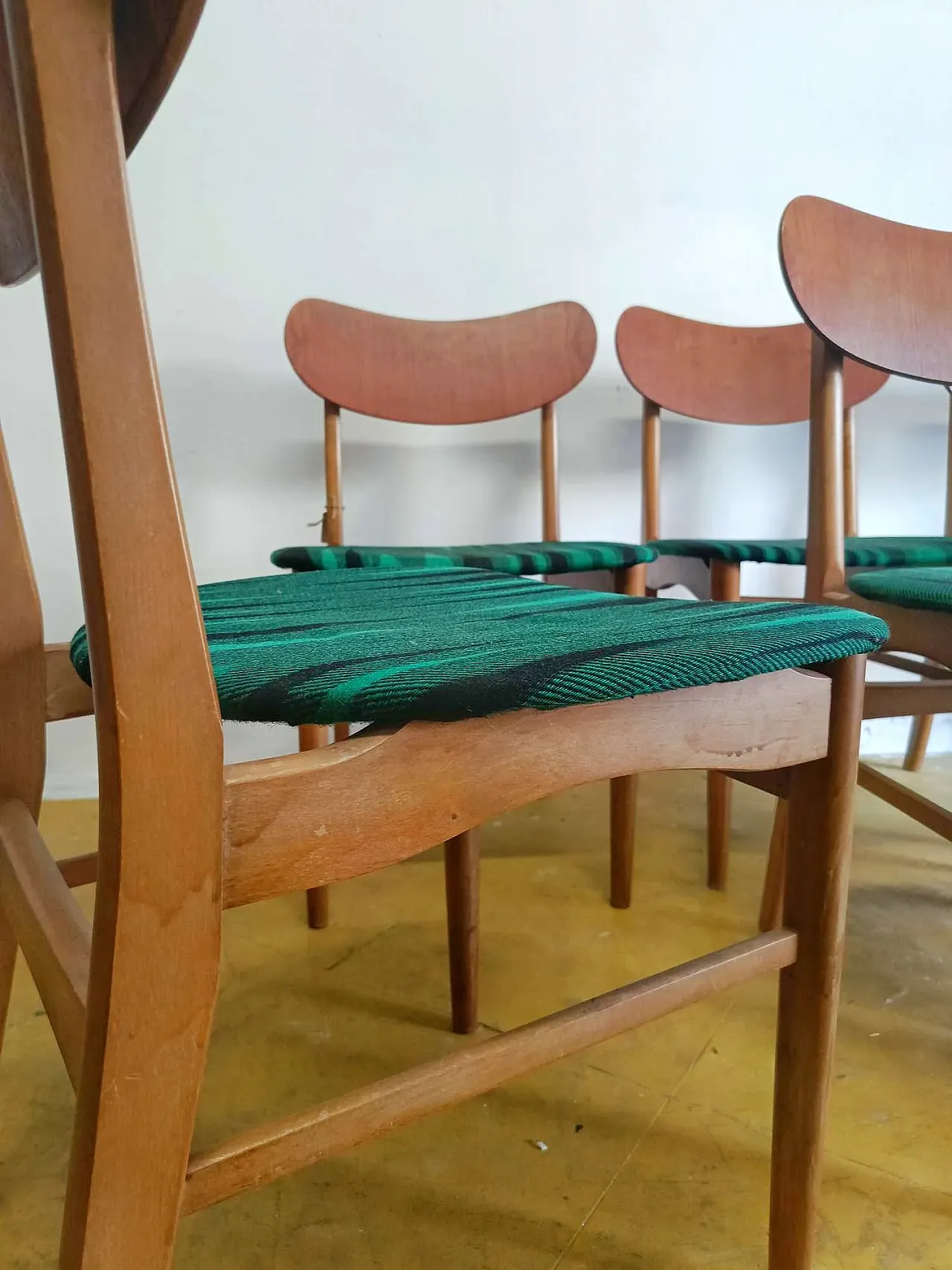 6 Teak Chairs with Green, 50s 1