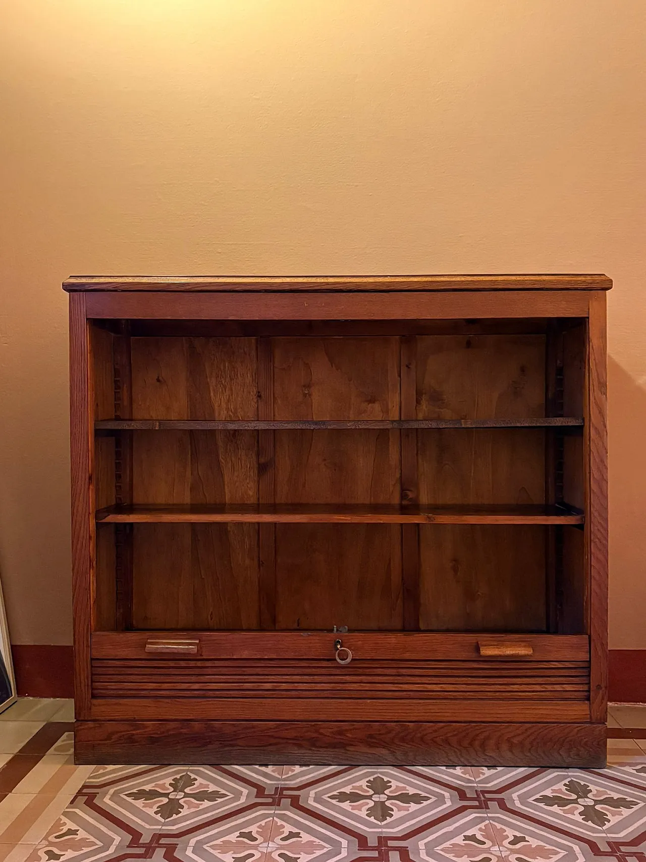 Mobile archive, early 20th century 1