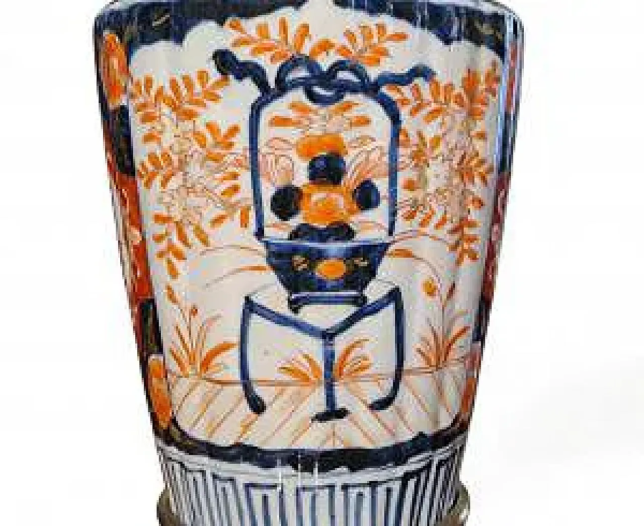 Pair of Imari porcelain table lamps, 19th century 4