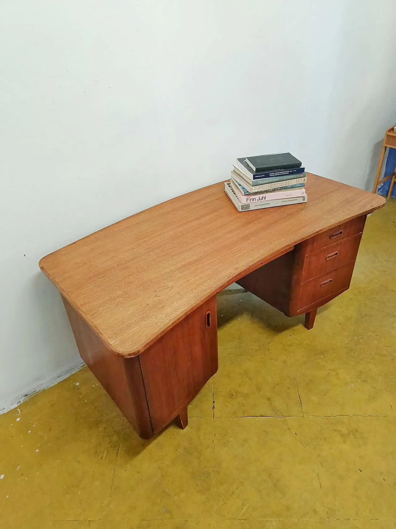 Scrivania danese in teak, anni '50 2