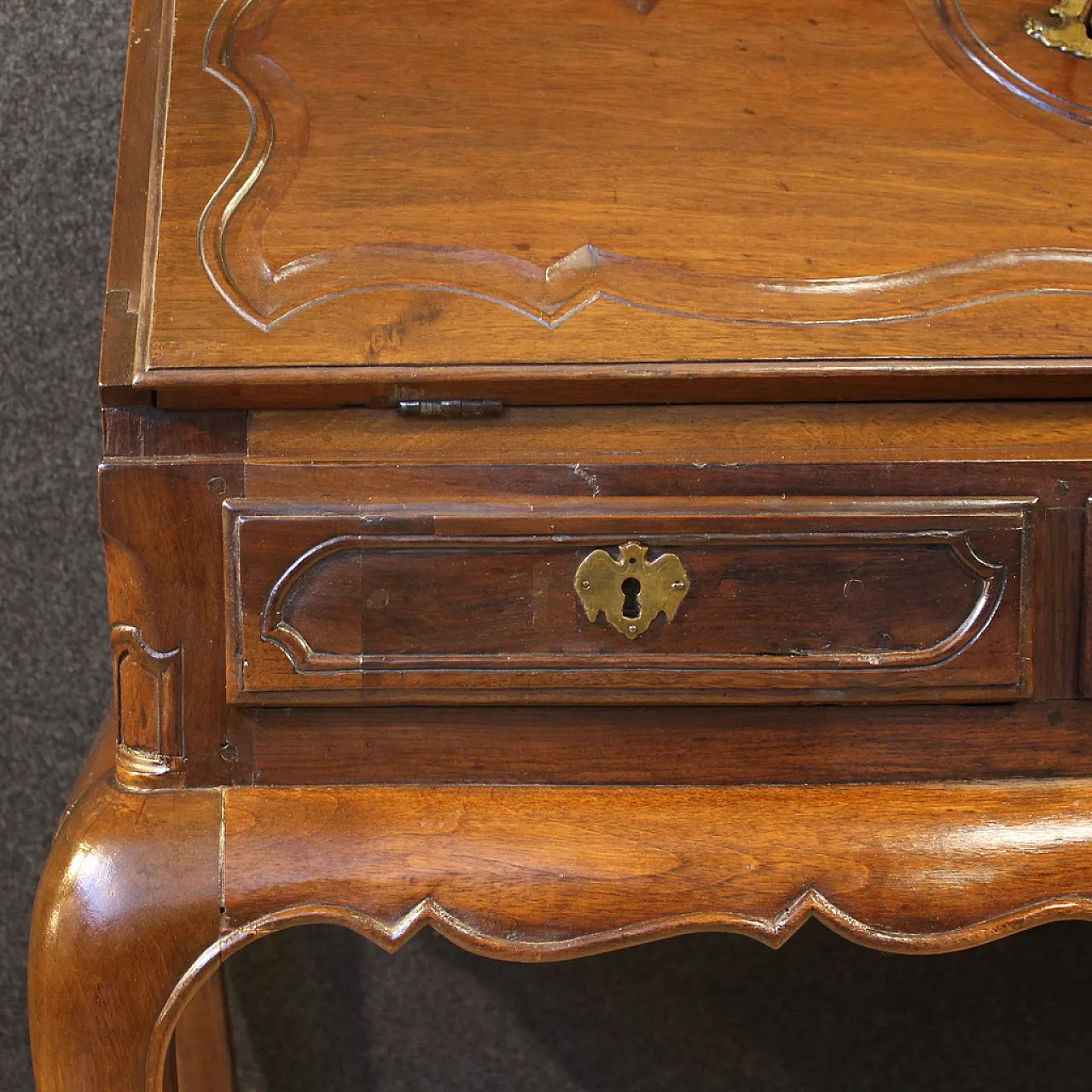 Antique Spanish flap desk in curved wood, mid-19th century 10