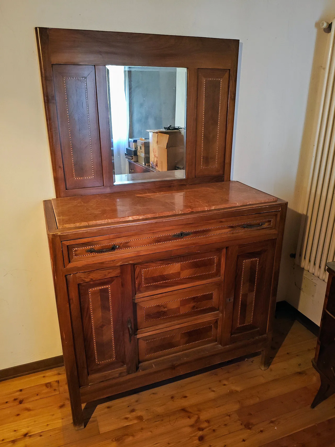 Cassettiera in legno di noce con piano in marmo, '900 3