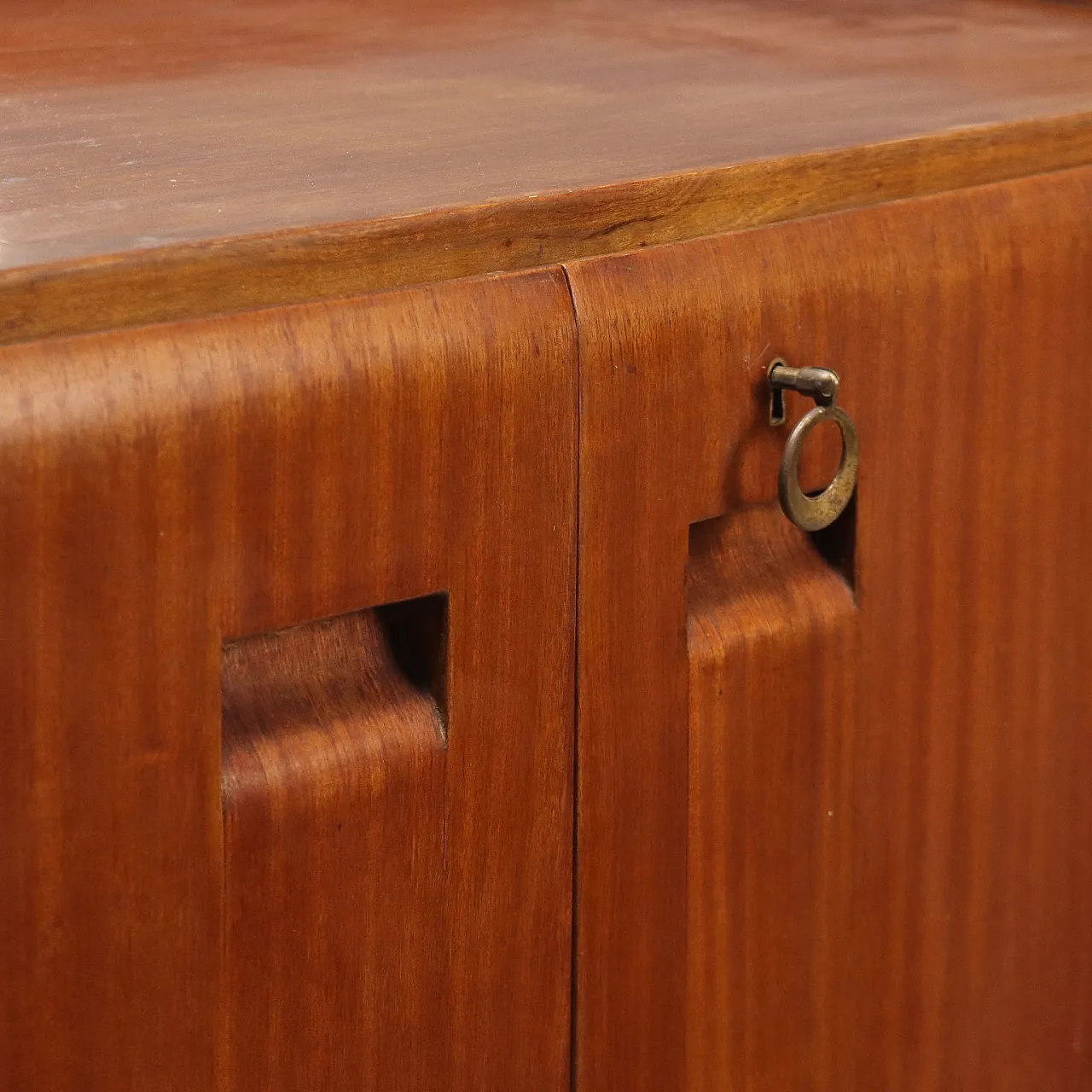 Mobile con impiallacciatura in mogano, '900 9